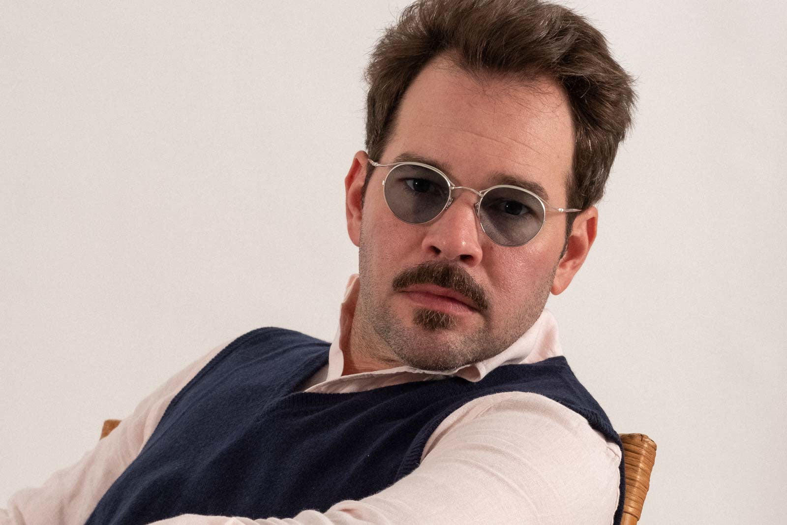 Eyevan 160 silver sunglasses model